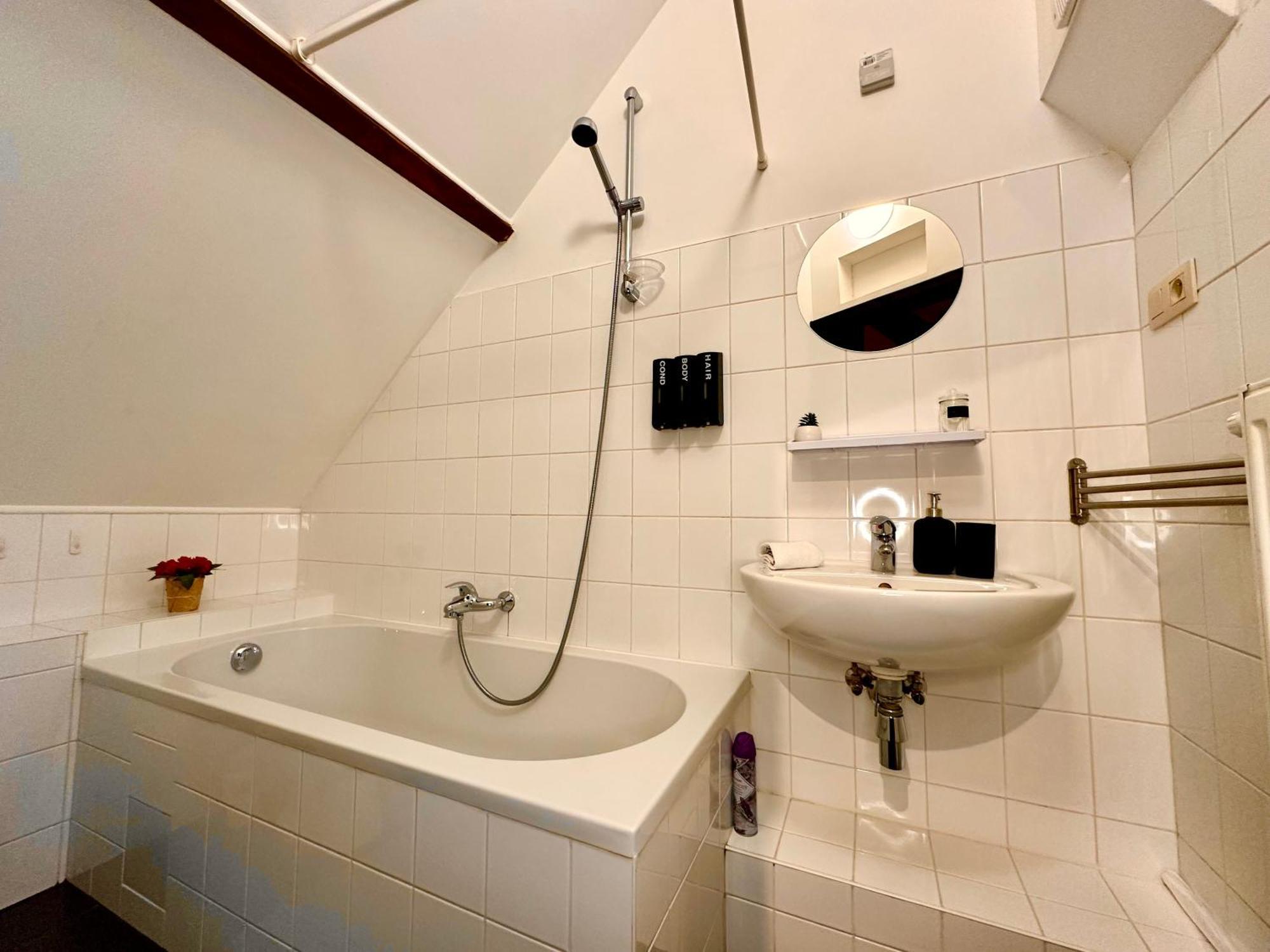 Luxury Suites Centrum By Rikas Hotels Αμβέρσα Εξωτερικό φωτογραφία