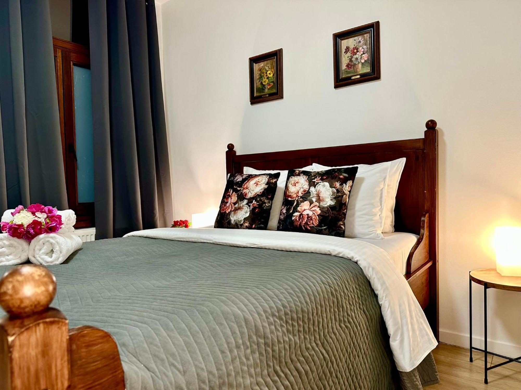 Luxury Suites Centrum By Rikas Hotels Αμβέρσα Εξωτερικό φωτογραφία