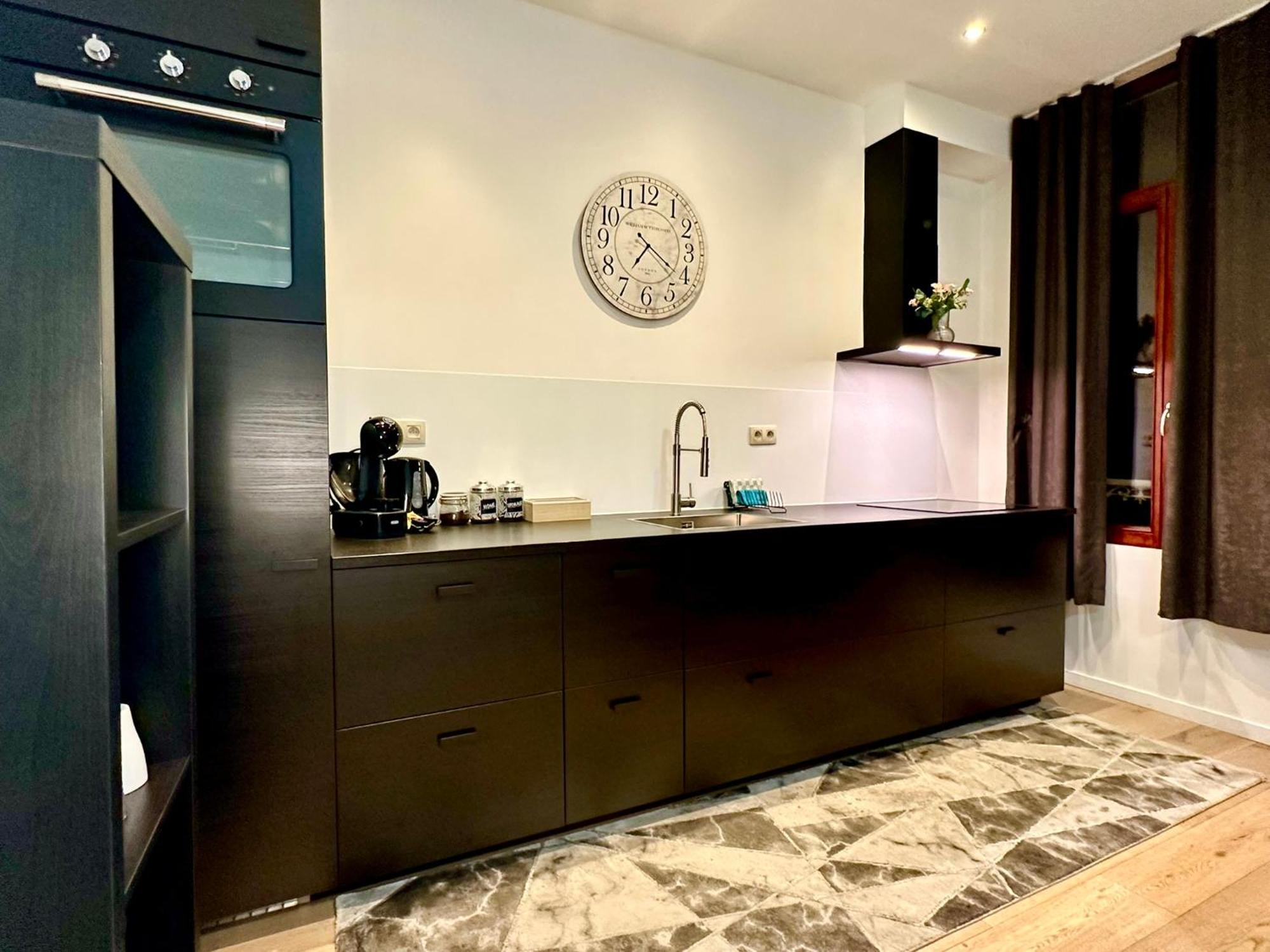 Luxury Suites Centrum By Rikas Hotels Αμβέρσα Εξωτερικό φωτογραφία