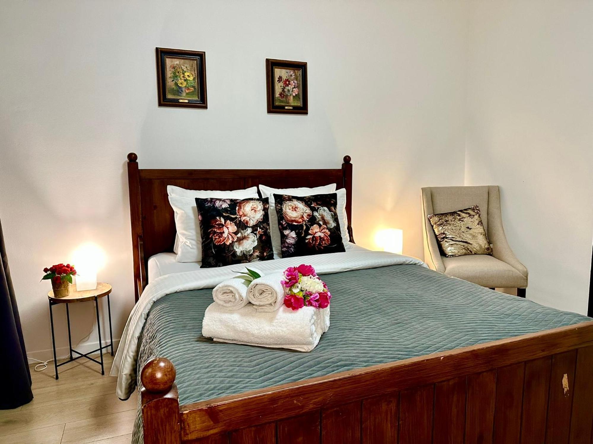 Luxury Suites Centrum By Rikas Hotels Αμβέρσα Εξωτερικό φωτογραφία