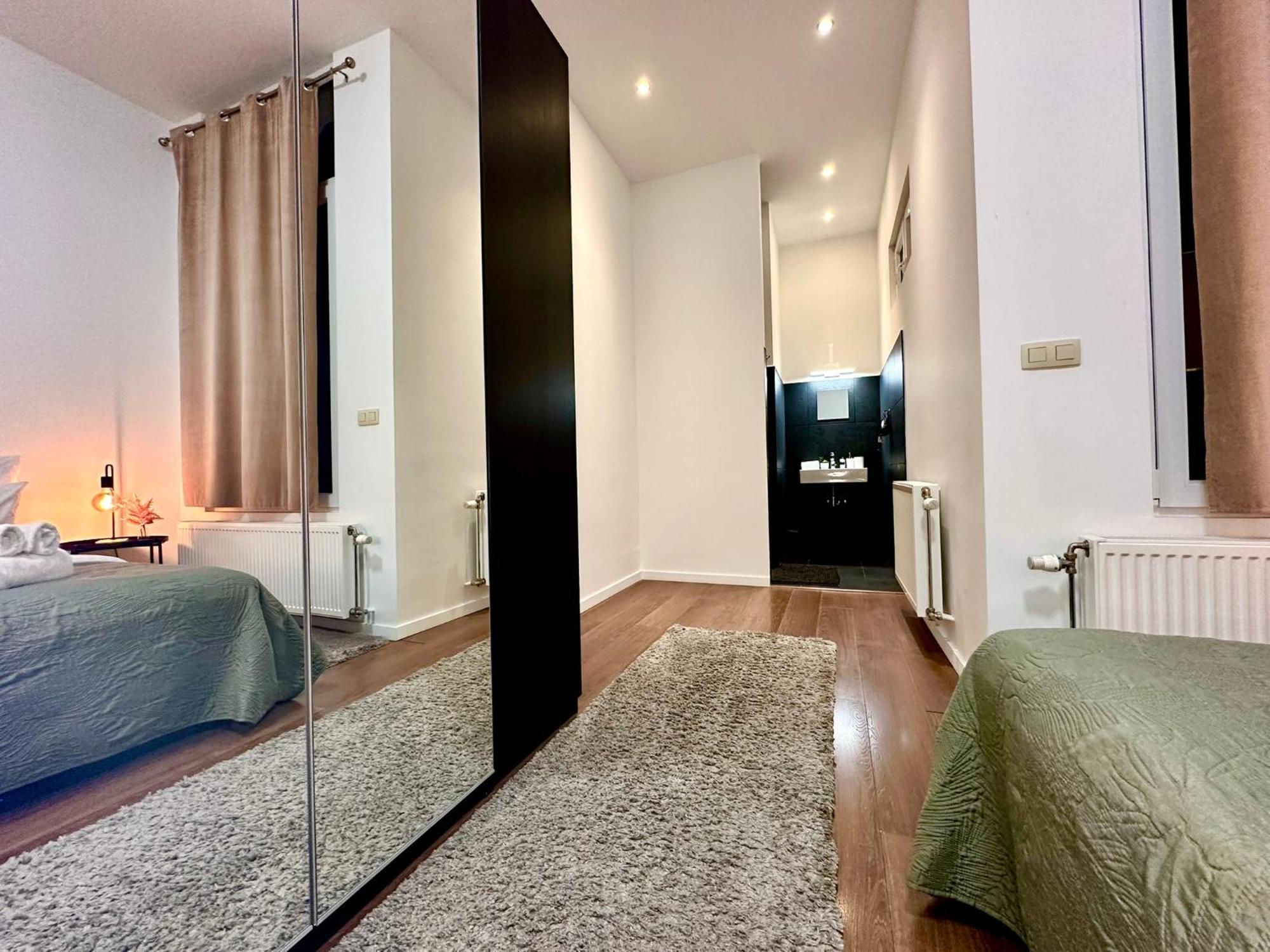 Luxury Suites Centrum By Rikas Hotels Αμβέρσα Εξωτερικό φωτογραφία