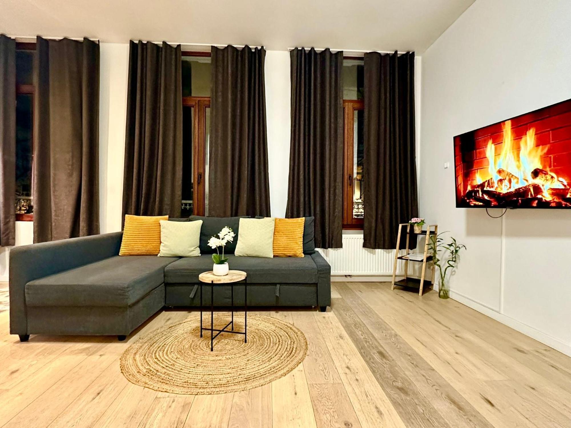 Luxury Suites Centrum By Rikas Hotels Αμβέρσα Εξωτερικό φωτογραφία